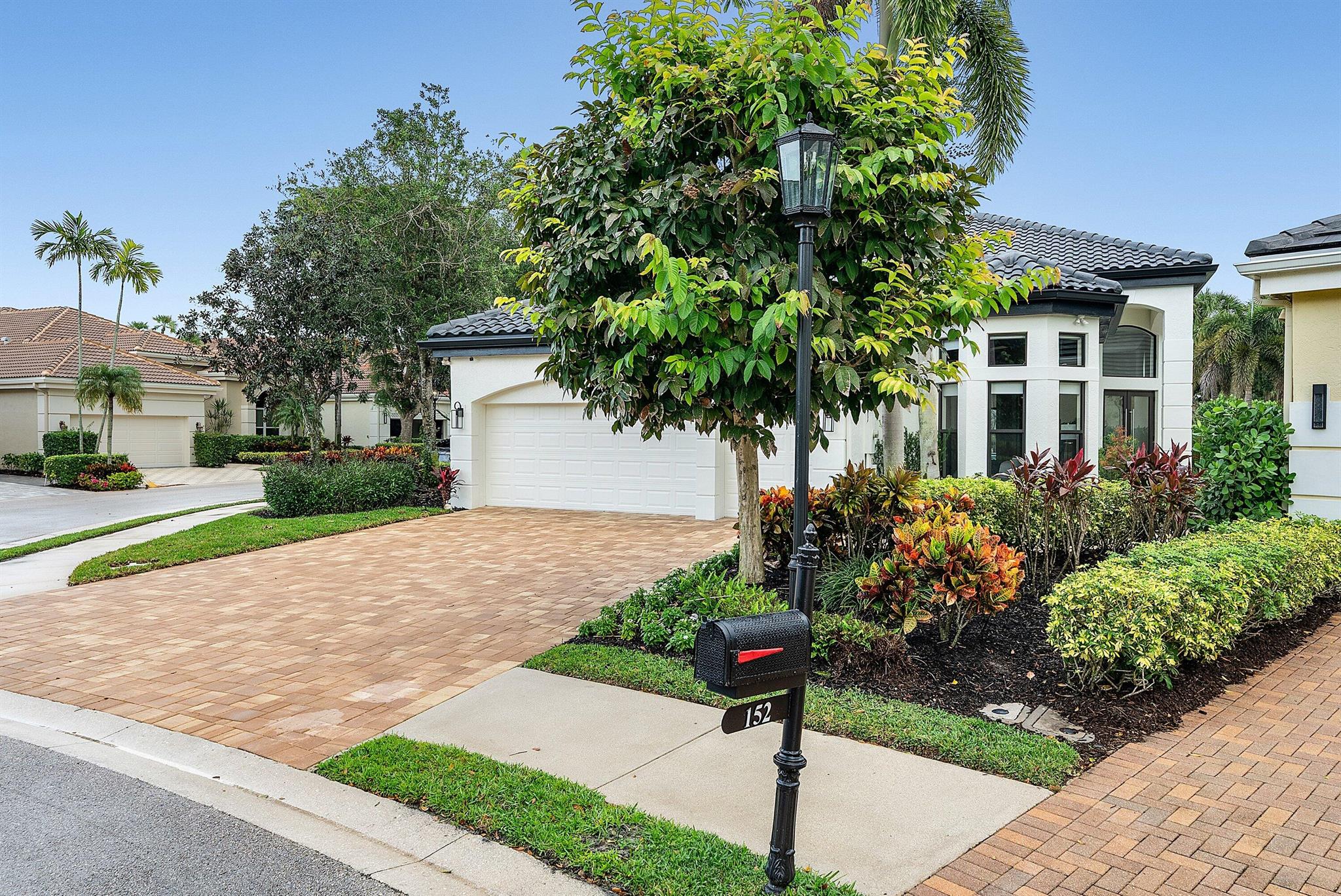 BALLENISLES - Residential