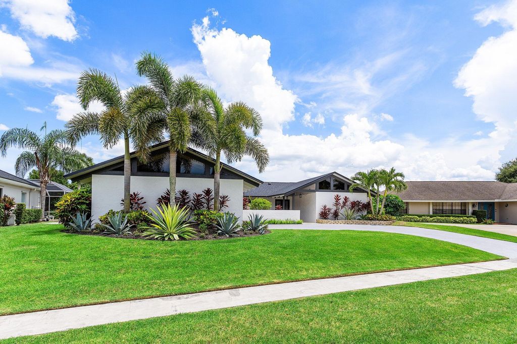 Photo of 12883 Guilford Circle, Wellington, FL 33414 (MLS # R11107760)