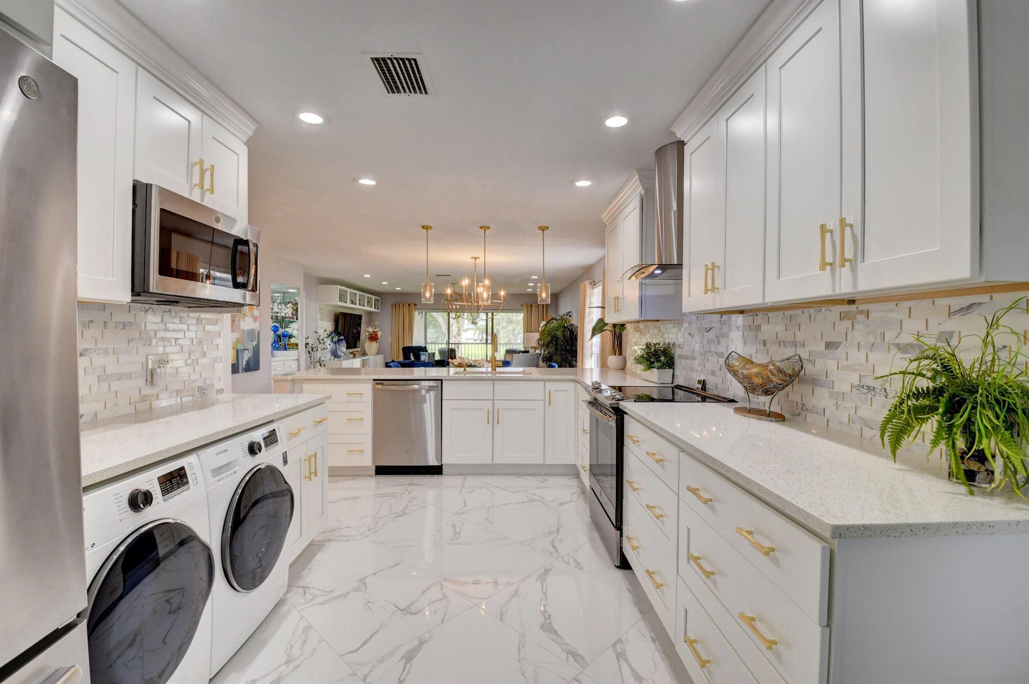 WESTGATE AT HUNTERS RUN C - Residential