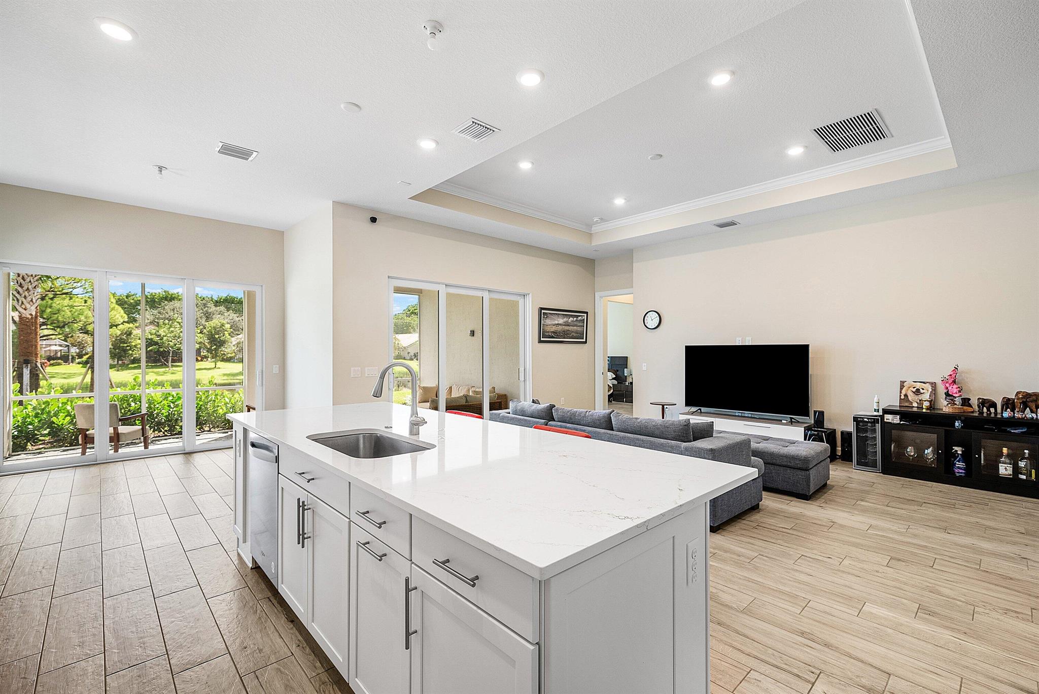 ENCLAVE AT SHERWOOD - Residential Lease