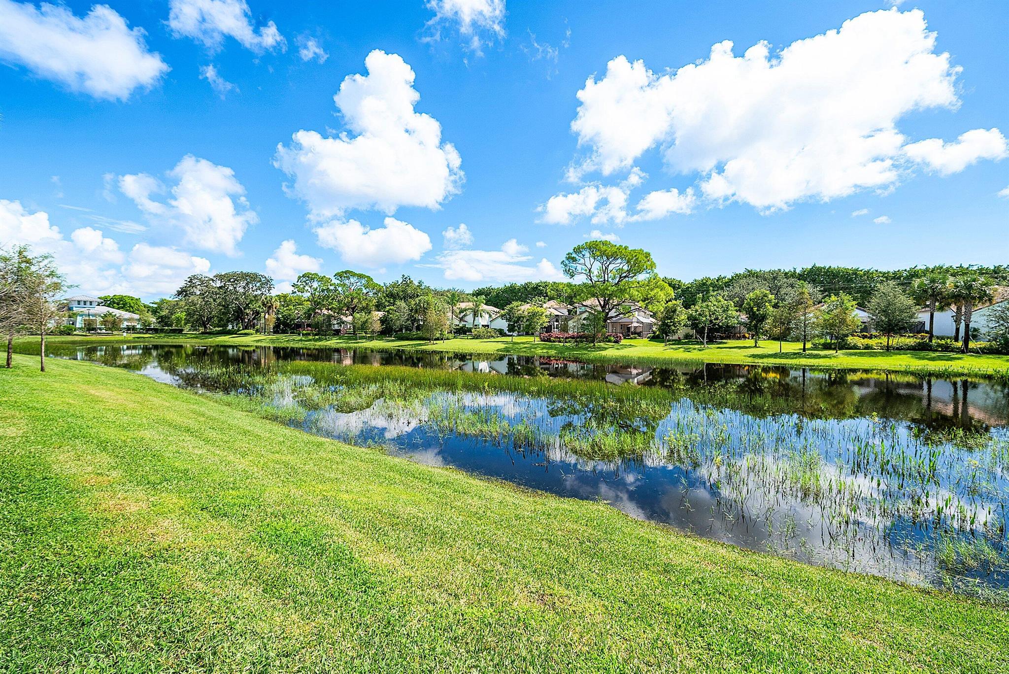 ENCLAVE AT SHERWOOD - Residential Lease