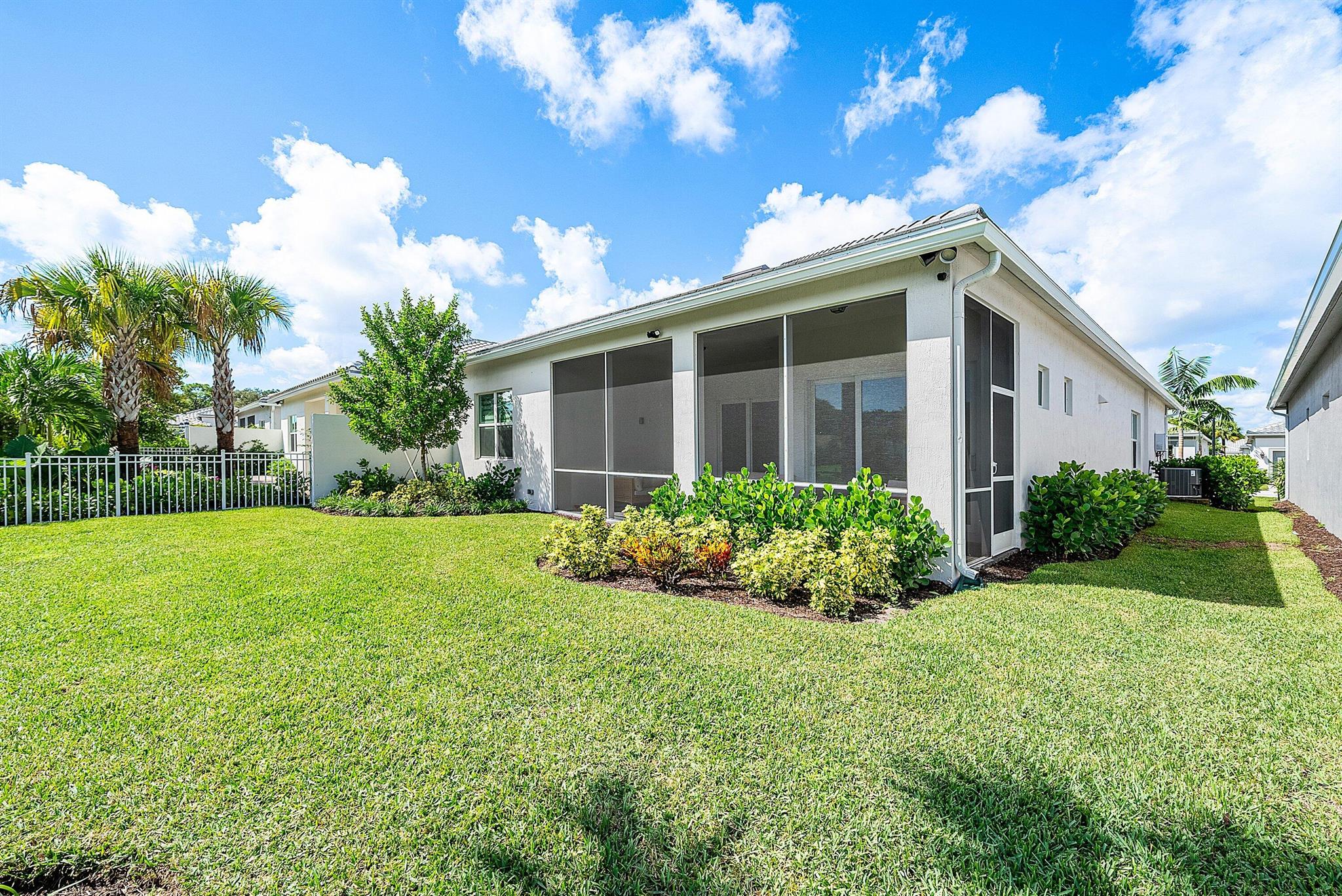 ENCLAVE AT SHERWOOD - Residential Lease