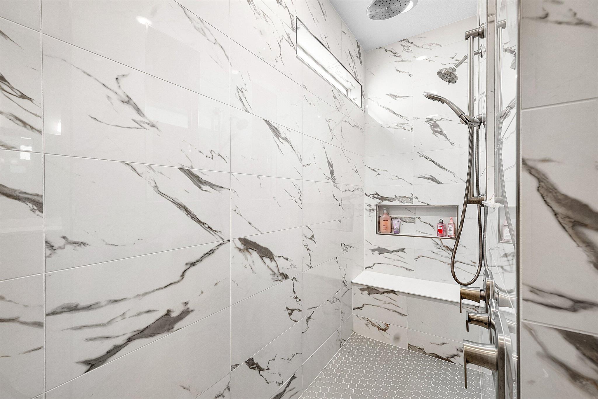 ENCLAVE AT SHERWOOD - Residential Lease