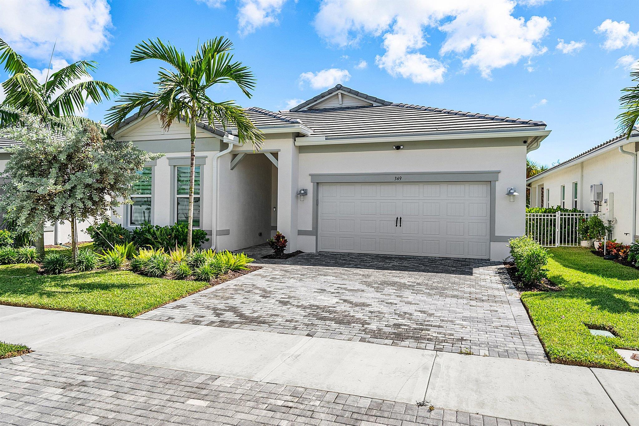 ENCLAVE AT SHERWOOD - Residential Lease