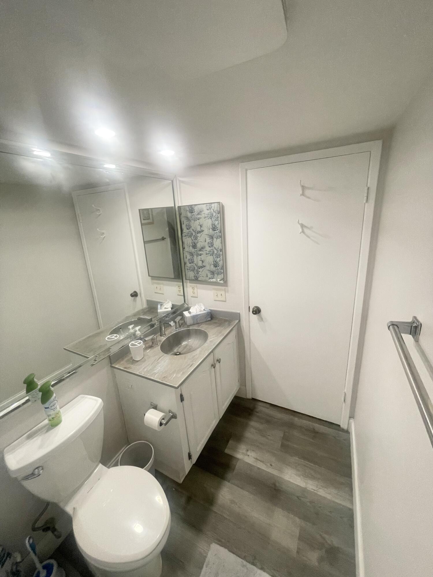 BAHAMA VILLAGE CONDO - Residential