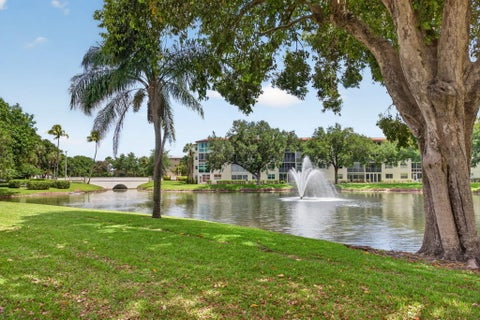 Tiny photo for 1202 Bahama Bend #H1, Coconut Creek, FL 33066 (MLS # B26011010)