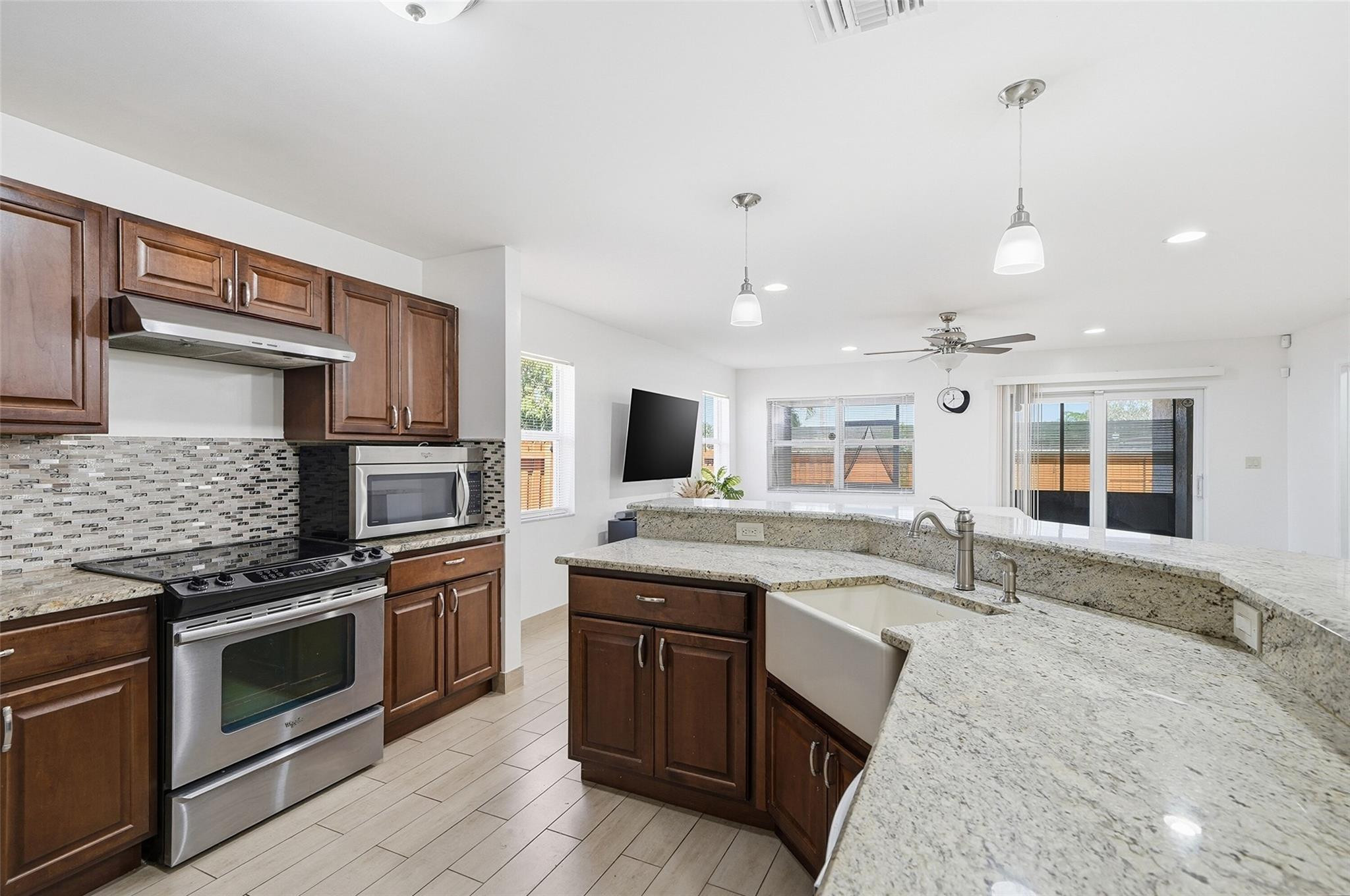 CARVER RANCHES - Residential