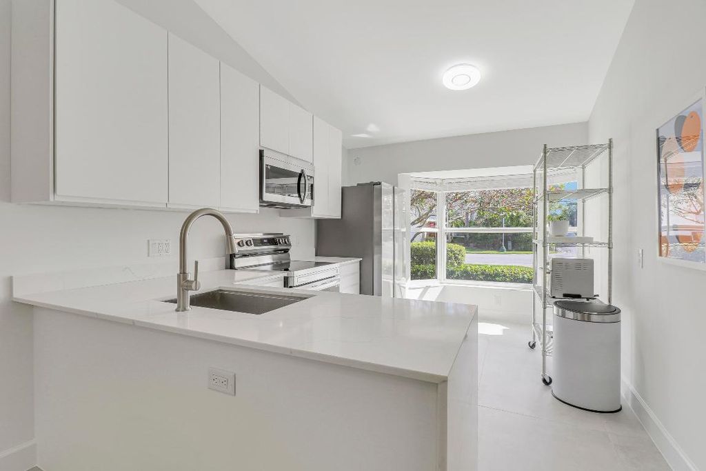 Photo of 10915 SE Sea Pines Circle, Hobe Sound, FL 33455 (MLS # R10985338)