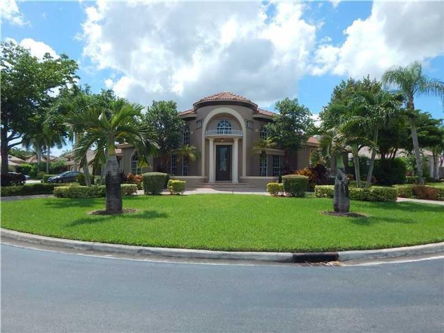 Magnificent 5 bd, 3bath, 3 car garage home with a large yard & beautiful pool. The volume ceilings & great room will surely make you feel like you are living in style. Totally upgraded home, with crown molding throughout, exquisite finishes all over the home. Located on large corner lot on the cul-de-sac. Cherry wood cabinets, granite counter tops & SS appliances. NO APPLICATION PROCESS - rent right away! Great school community!WILL CONSIDER  A 7 MONTH RENTAL FOR $5000