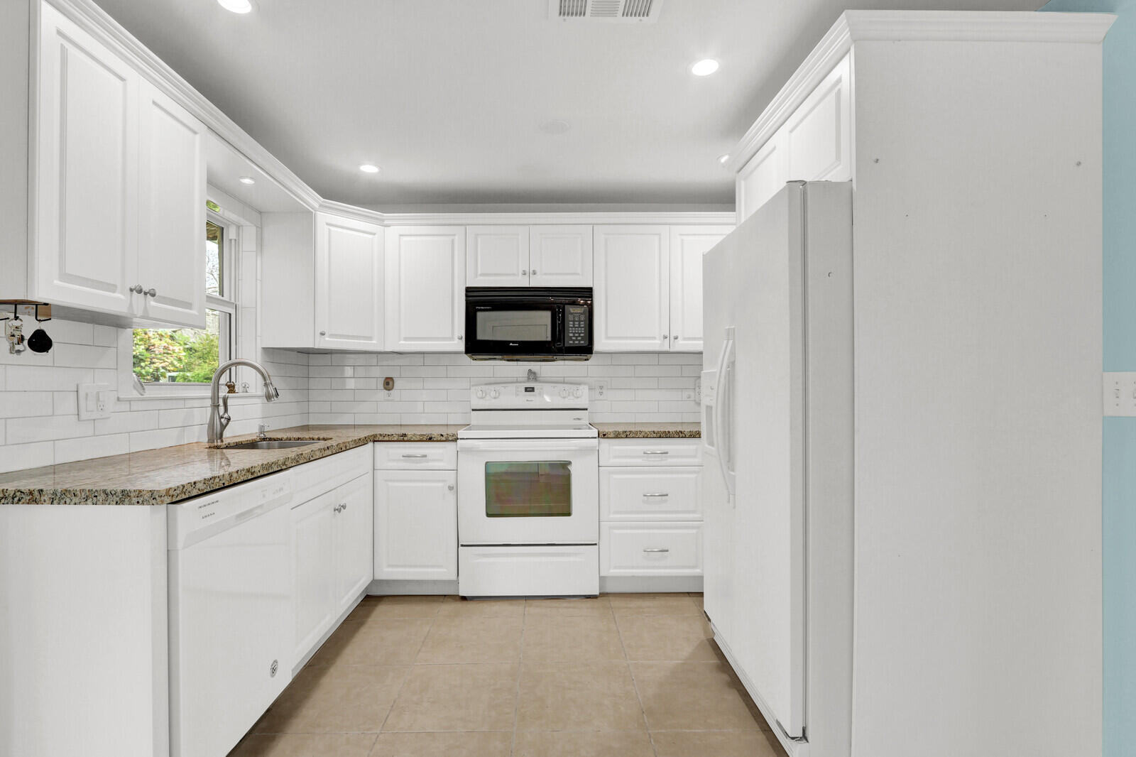 JUPITER VLG - Residential Lease