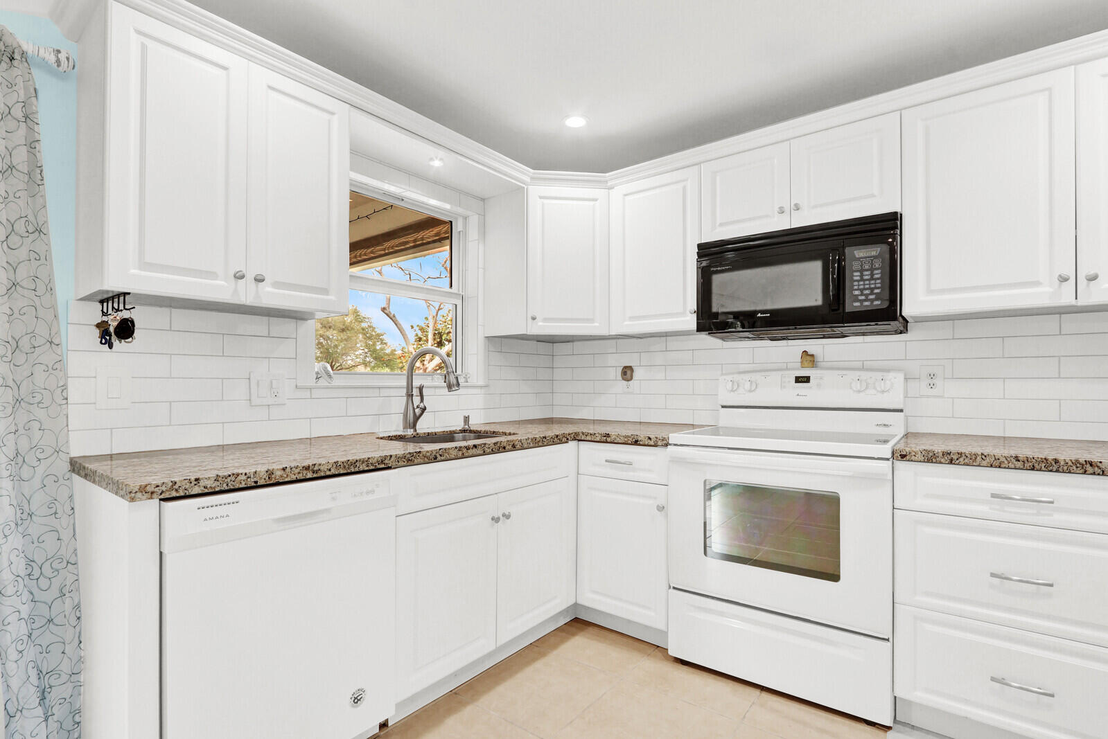 JUPITER VLG - Residential Lease