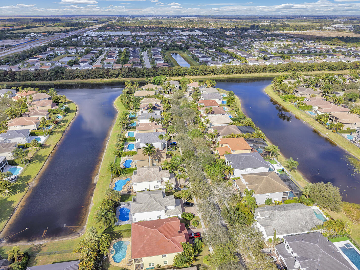 SATURNIA ISLES 4 - Residential