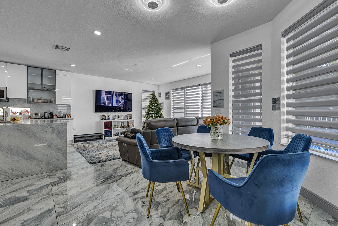 SATURNIA ISLES 4 - Residential