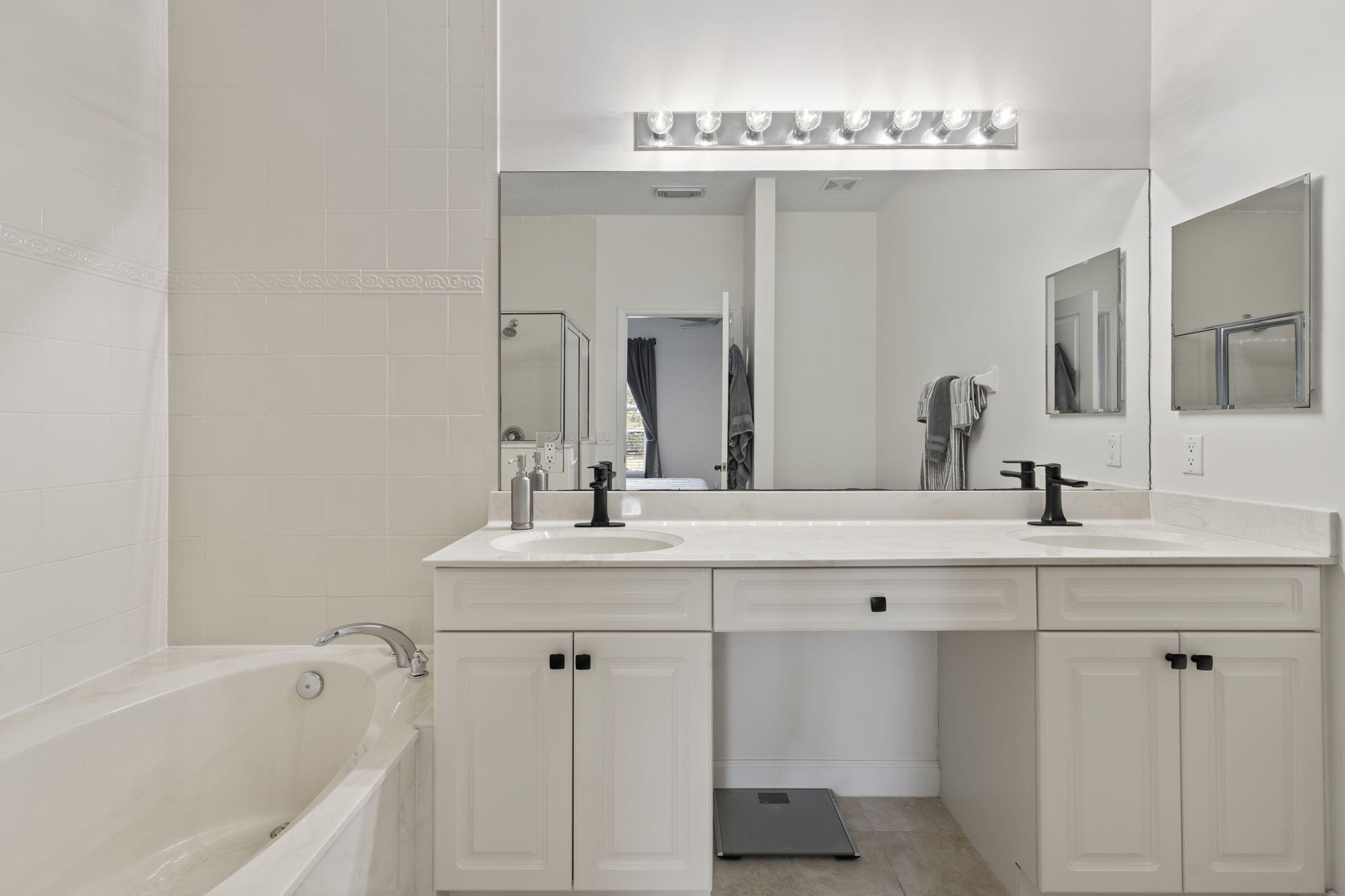 Tradition - Residential