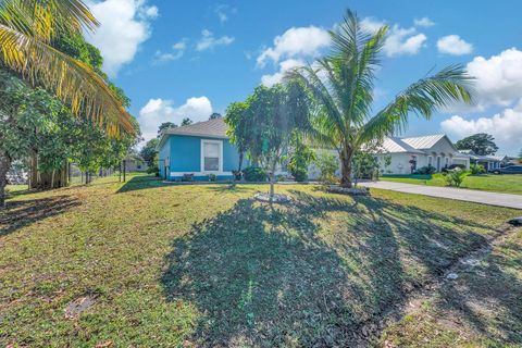 A home in Port St Lucie