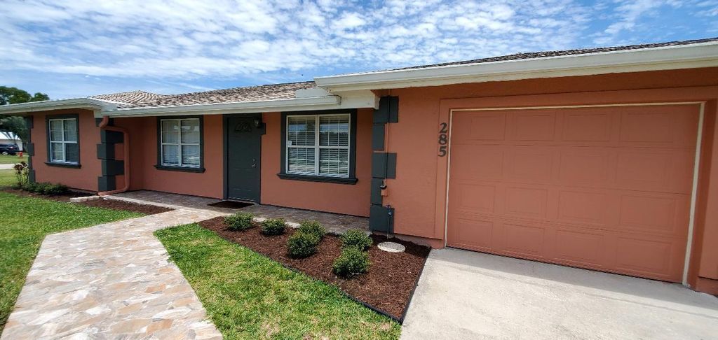 Photo of 285 SW Bridgeport Drive, Port Saint Lucie, FL 34953 (MLS # R10948158)