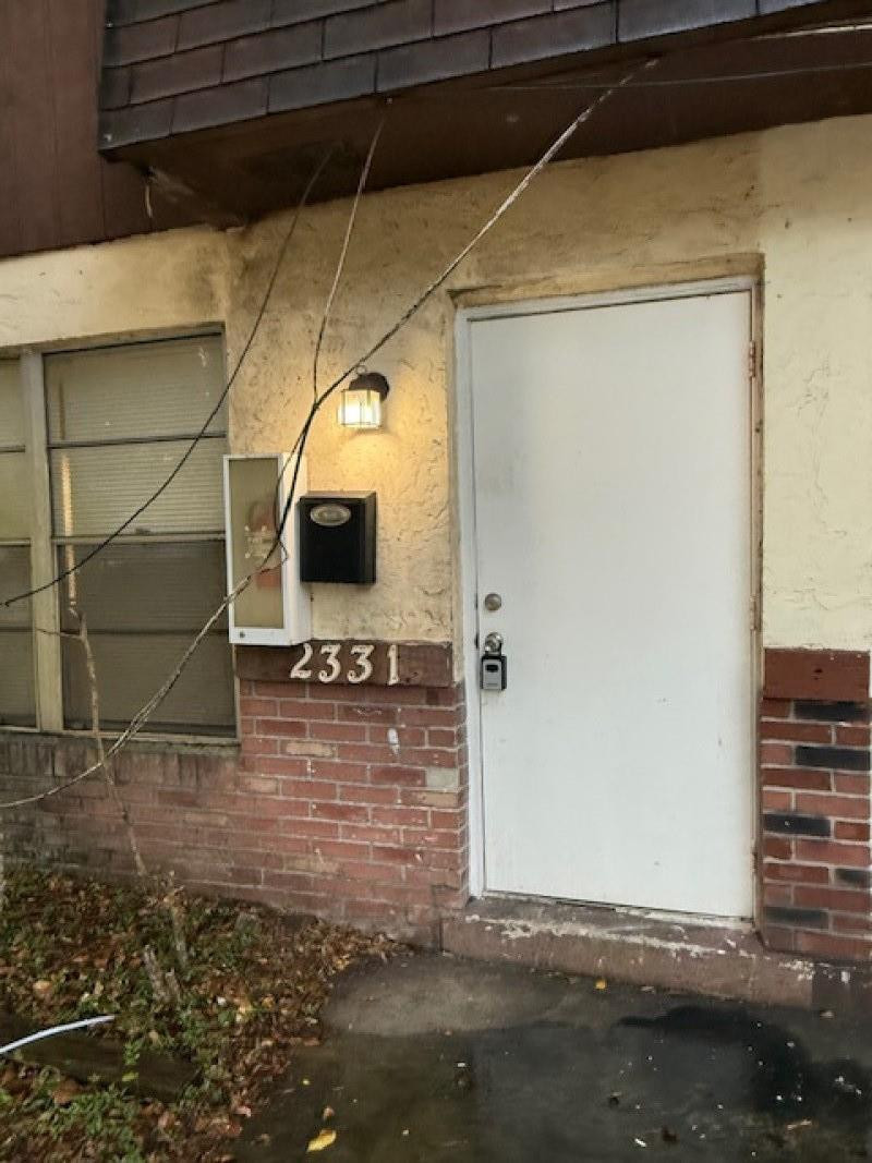 L D C Estates 75-31 B - Residential Lease