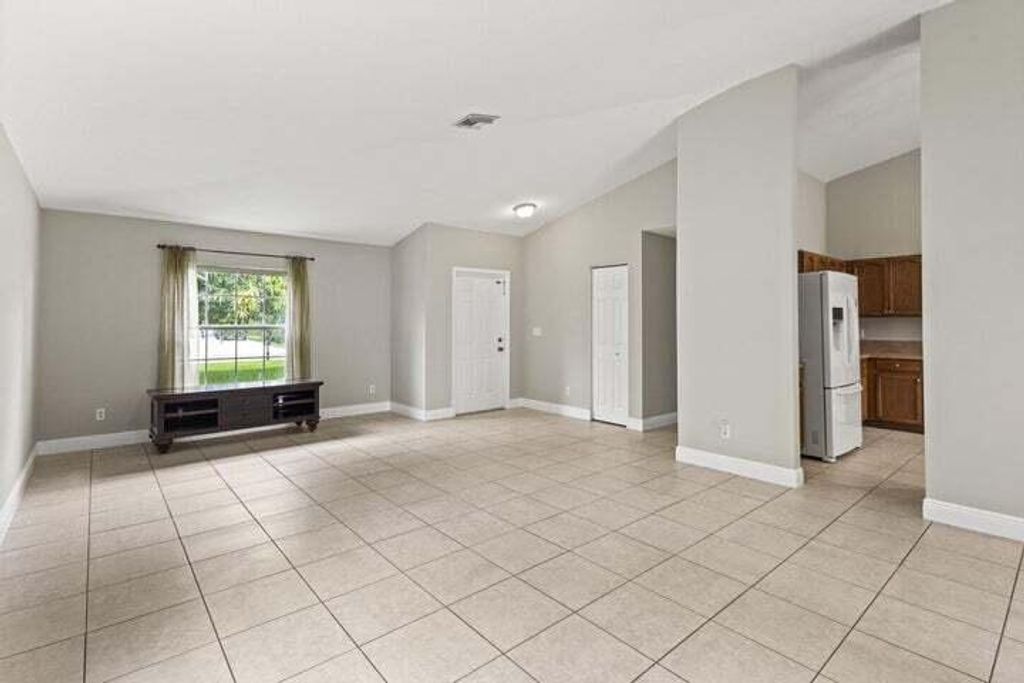 Photo of 2134 SW Savage Boulevard, Port Saint Lucie, FL 34953 (MLS # R11132487)