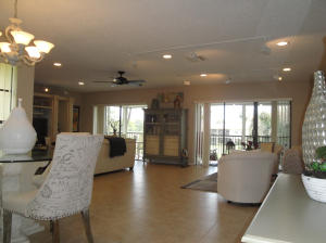 SOUTHPORT AT HUNTERS RUN CONDO - Residential