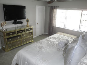 SOUTHPORT AT HUNTERS RUN CONDO - Residential