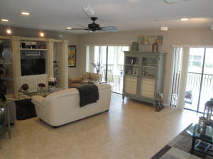 SOUTHPORT AT HUNTERS RUN CONDO - Residential