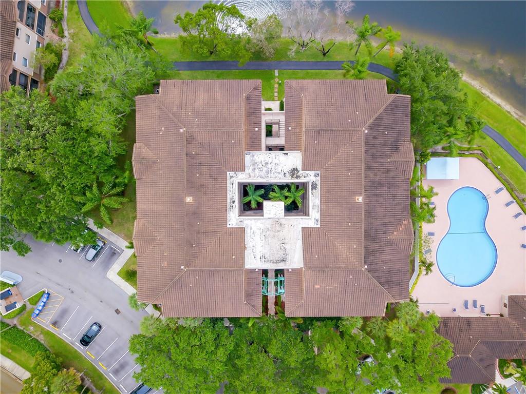 BAYPORT VILLAGE - Residential