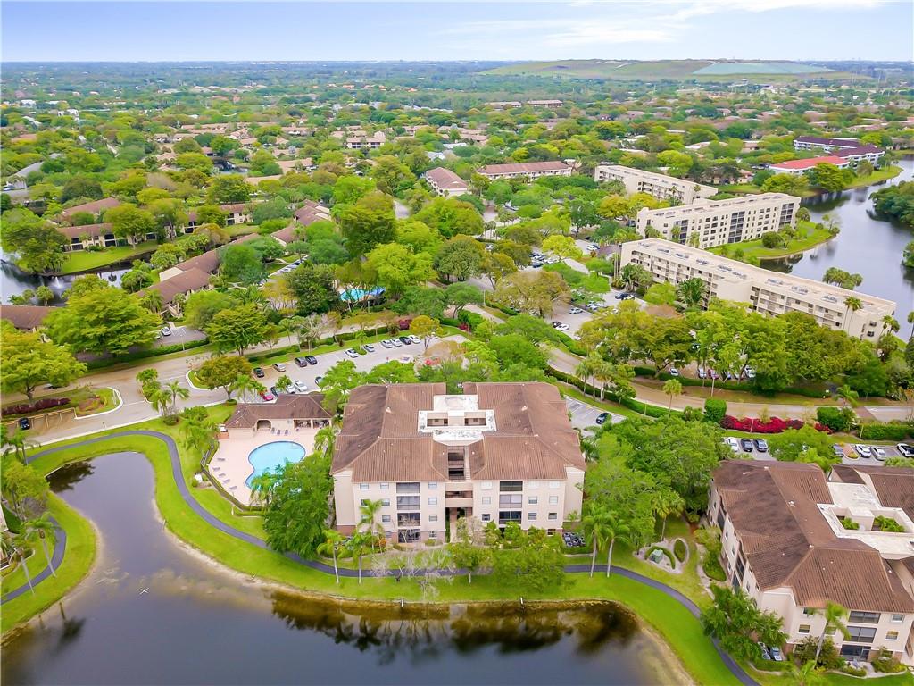 BAYPORT VILLAGE - Residential