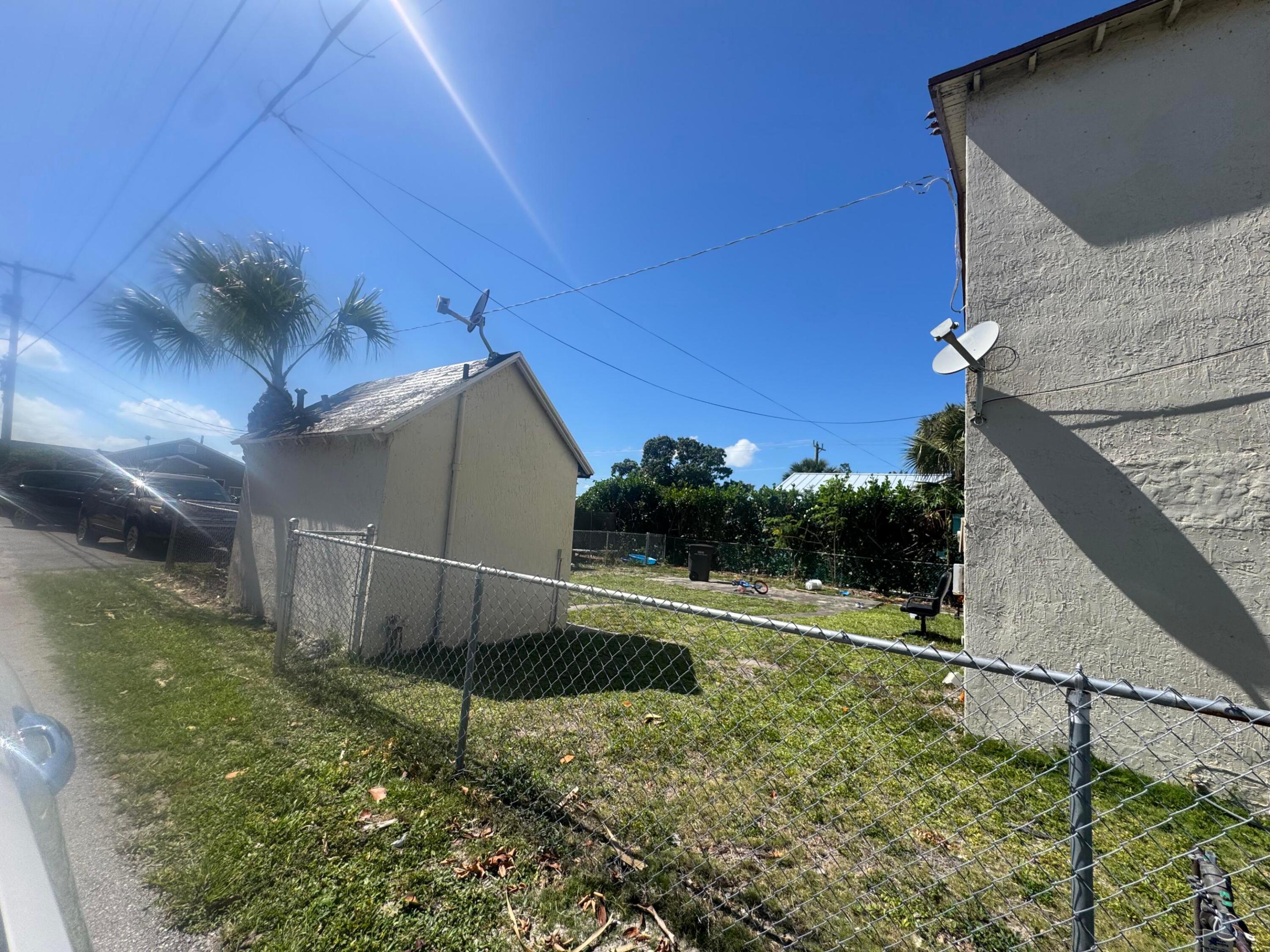 ROSEDALE - Residential Income
