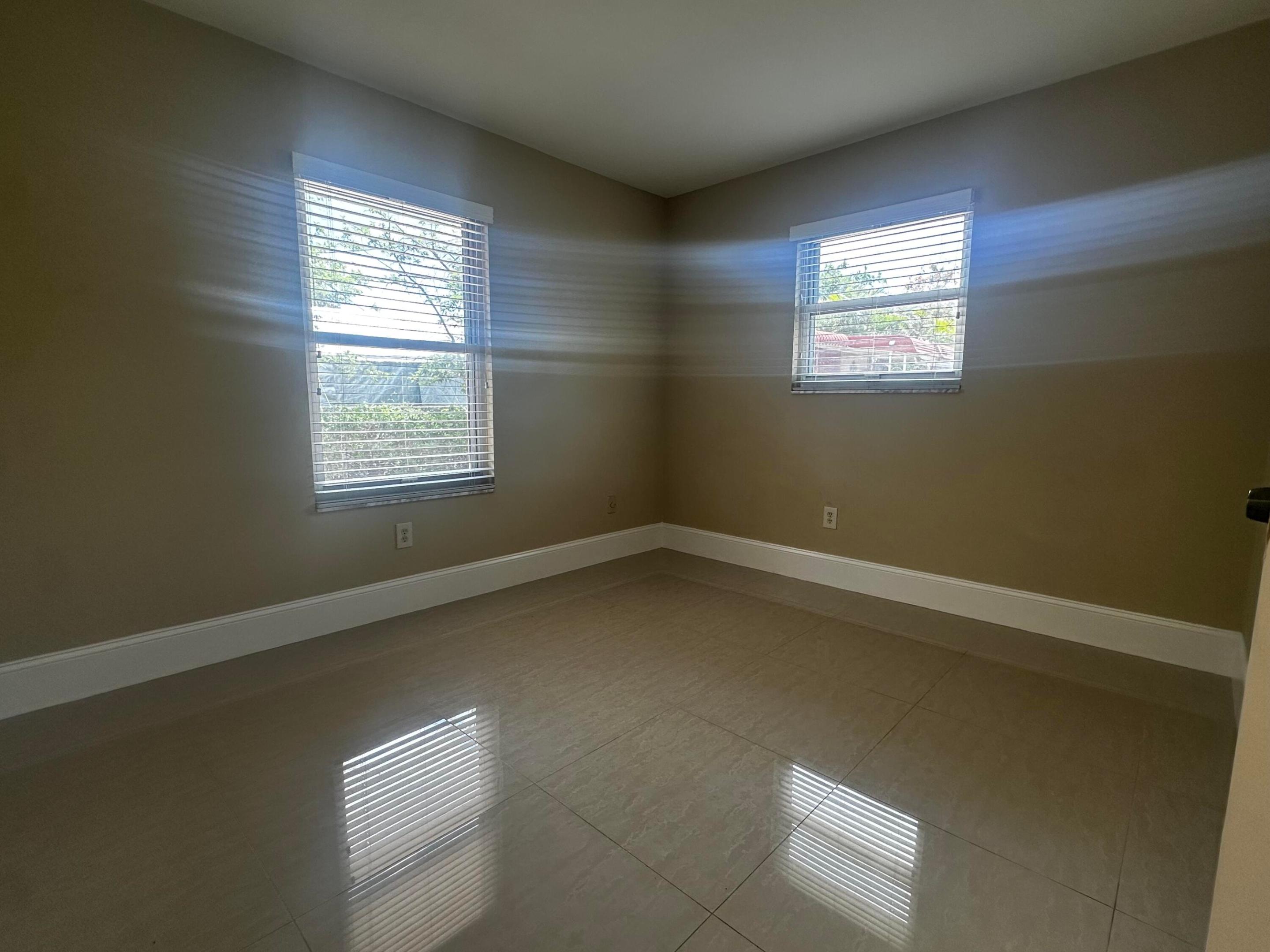 HILLCREST HEIGHTS - Residential Lease