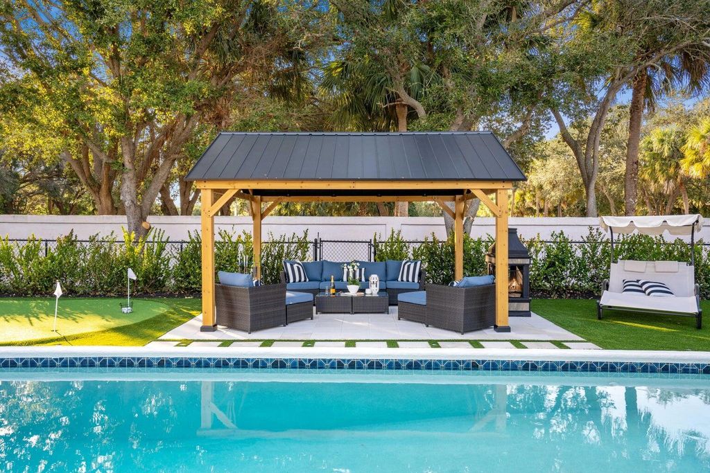 Photo of 14051 Leeward Way, Palm Beach Gardens, FL 33410 (MLS # R10939660)