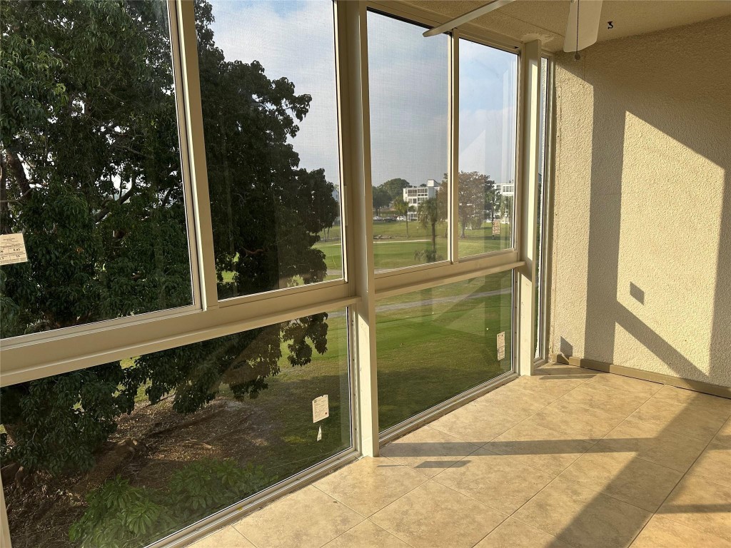 Palm Springs 2 - Residential