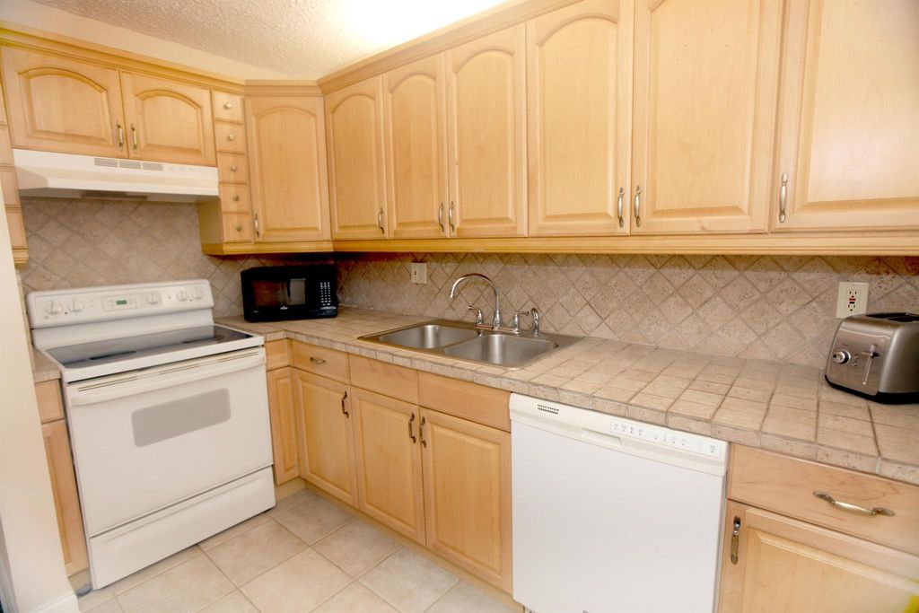 Photo of 632 NW 13th Street #35, Boca Raton, FL 33486 (MLS # R11102044)