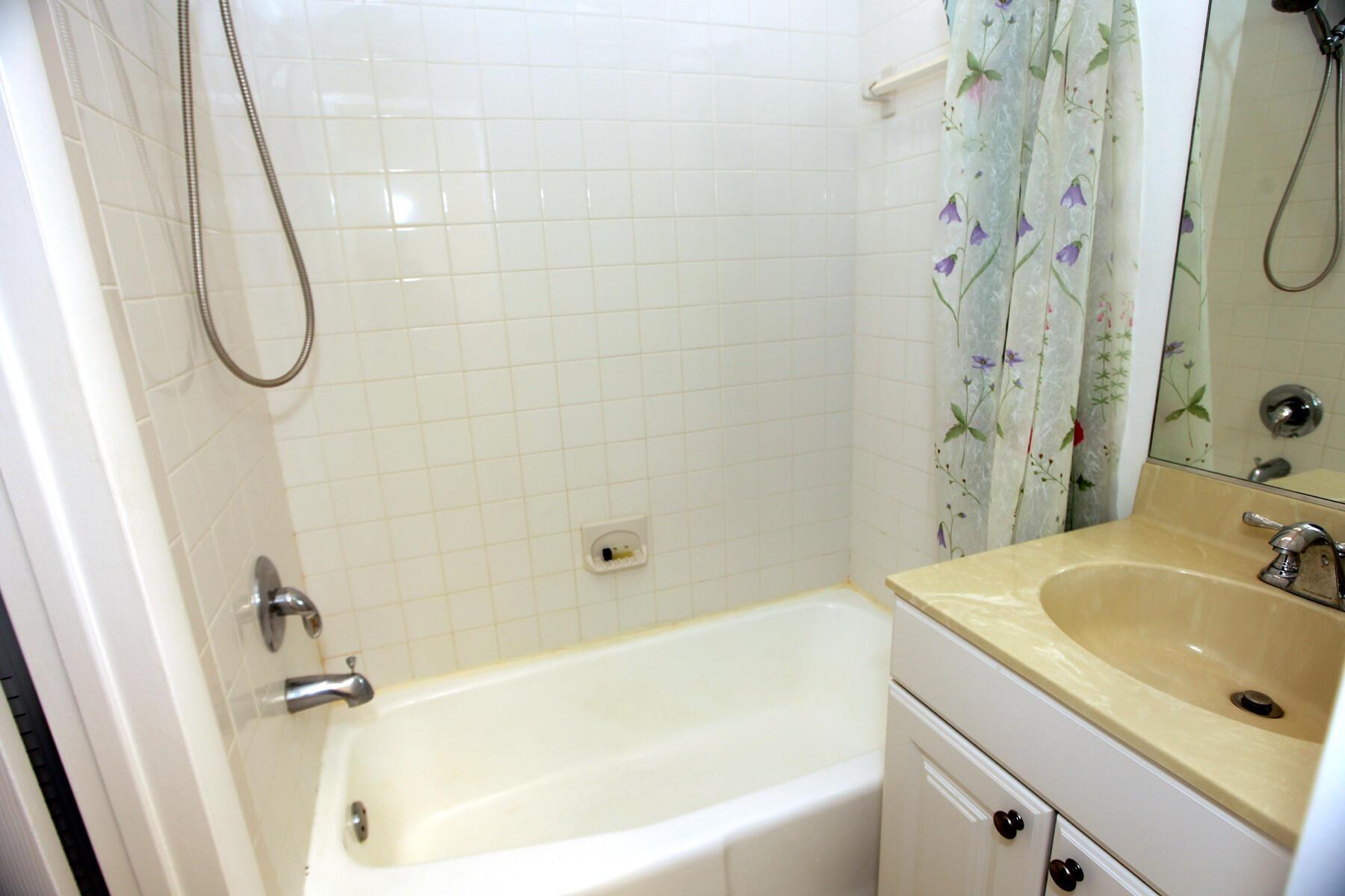 632 NW 13th Street 35