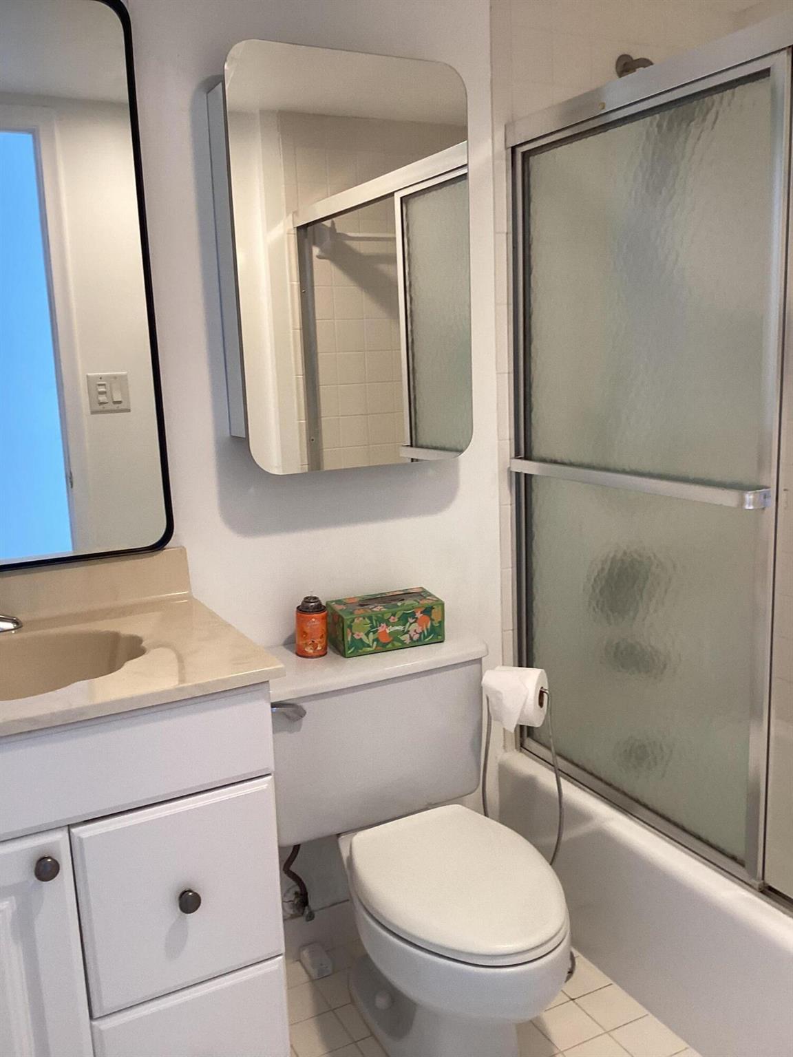 BRIDGEWOOD TOWNHOUSE COND - Residential Lease