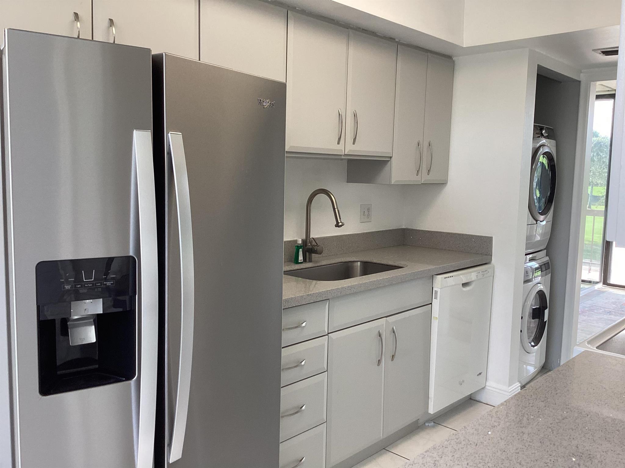 BRIDGEWOOD TOWNHOUSE COND - Residential Lease