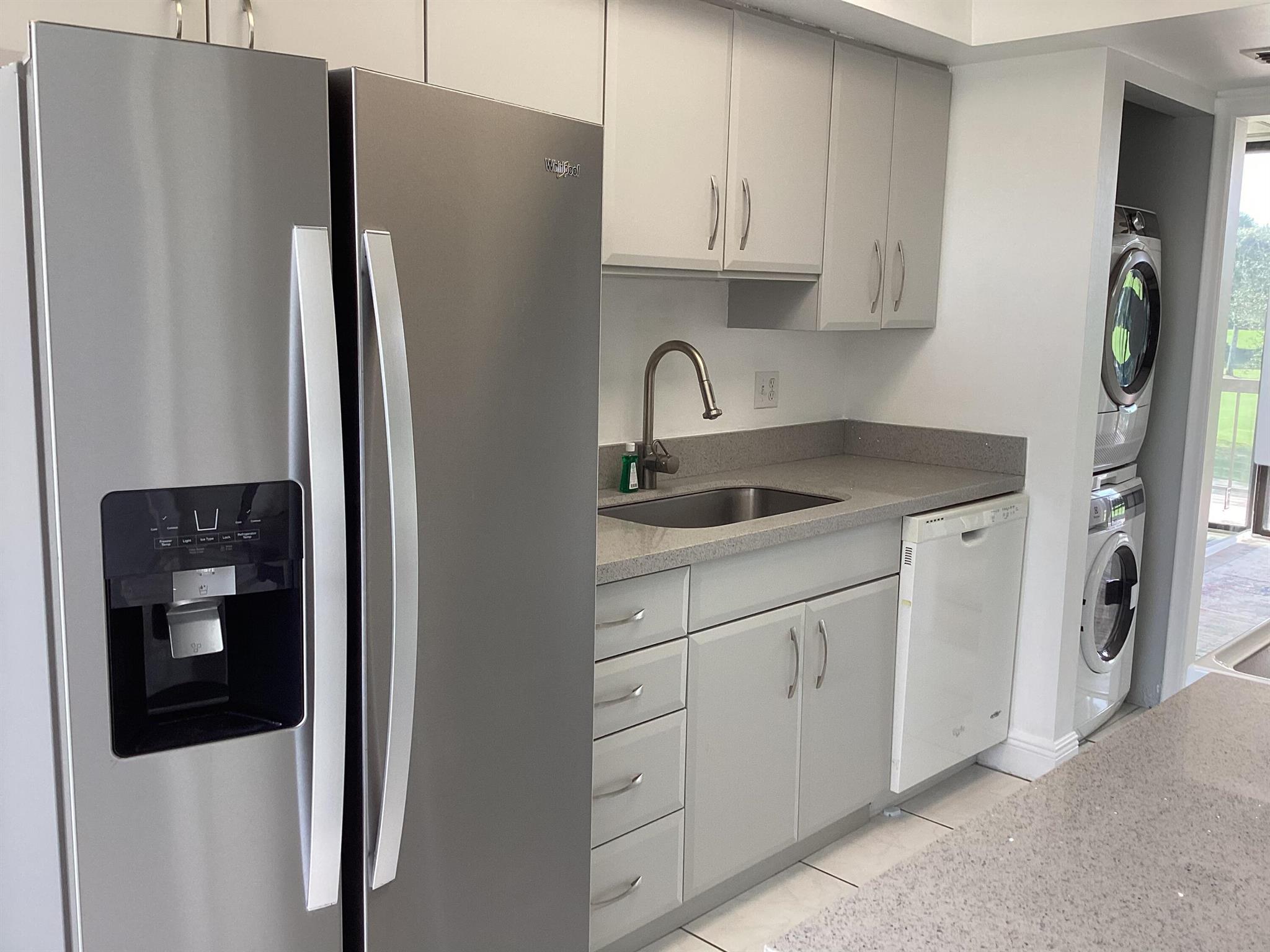 BRIDGEWOOD TOWNHOUSE COND - Residential Lease