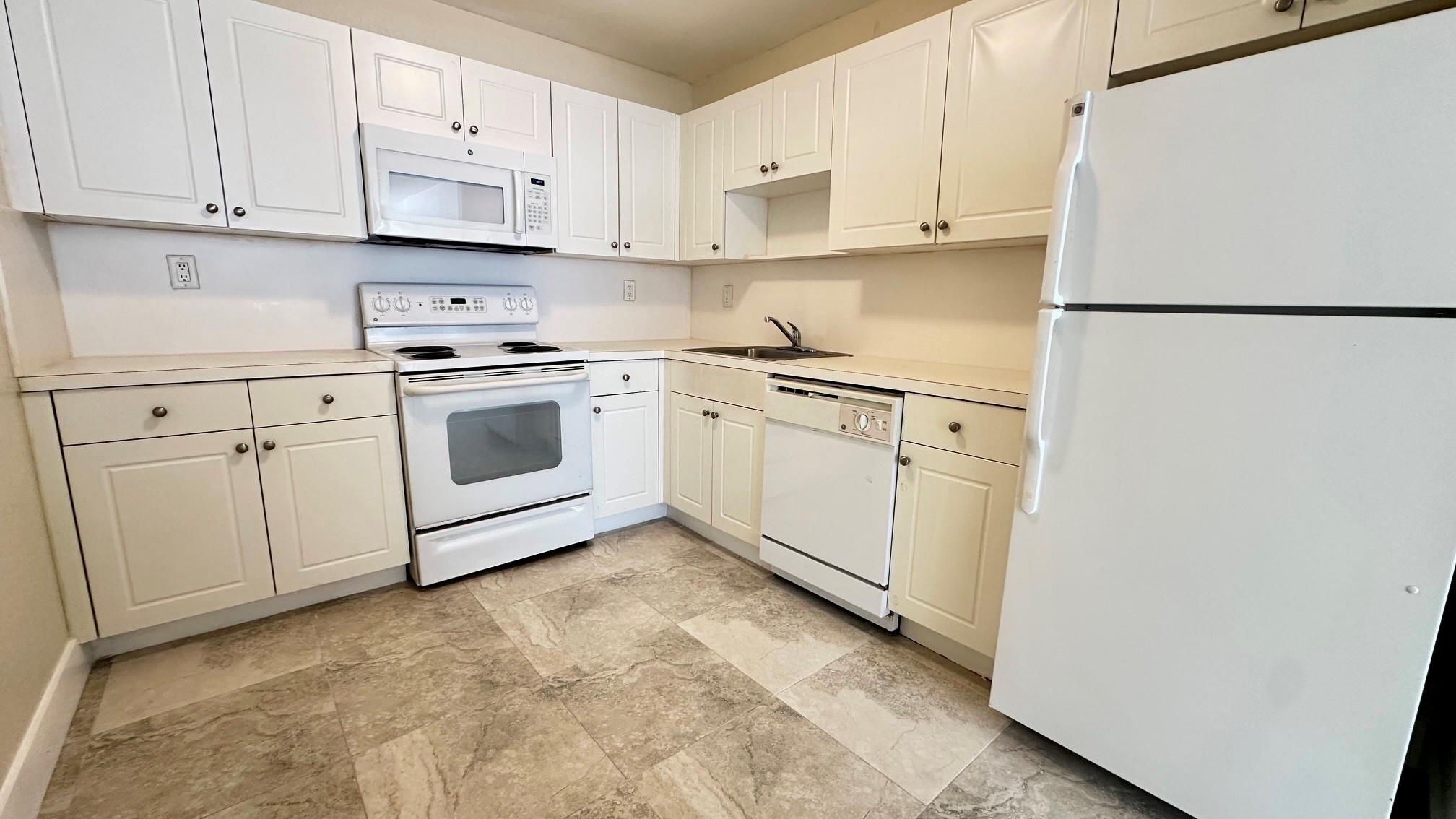 Coco Cay Condo - Residential Lease