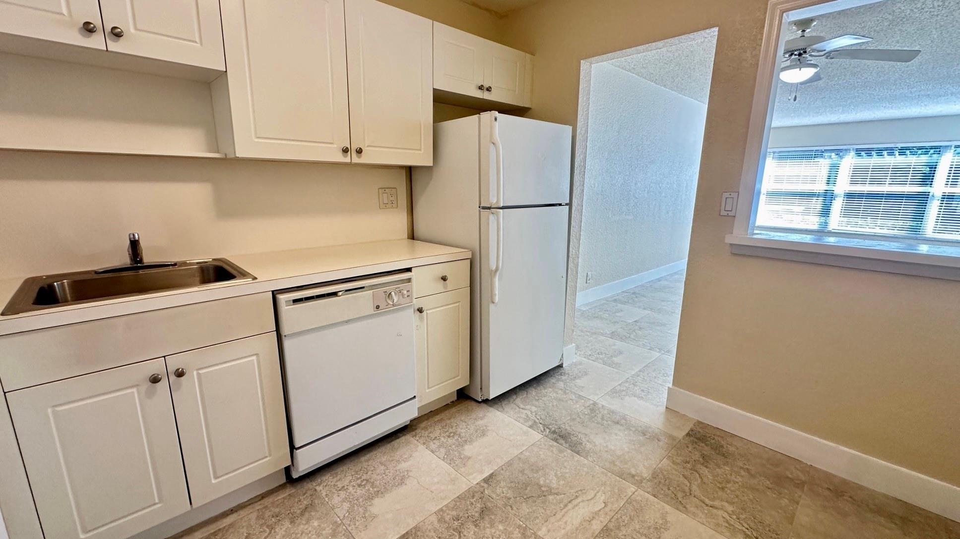 Coco Cay Condo - Residential Lease