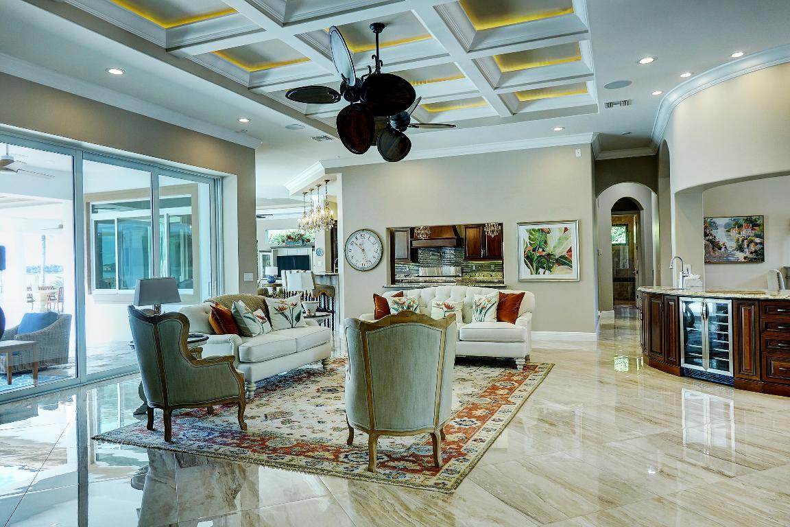 PLANTATIONS - Residential