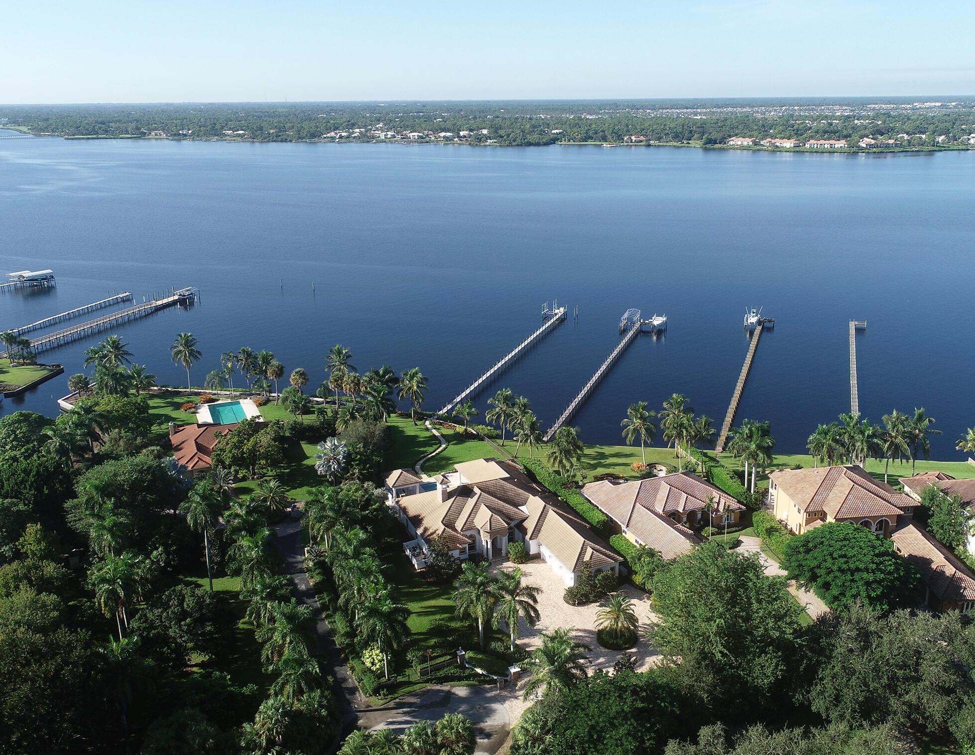 PLANTATIONS - Residential