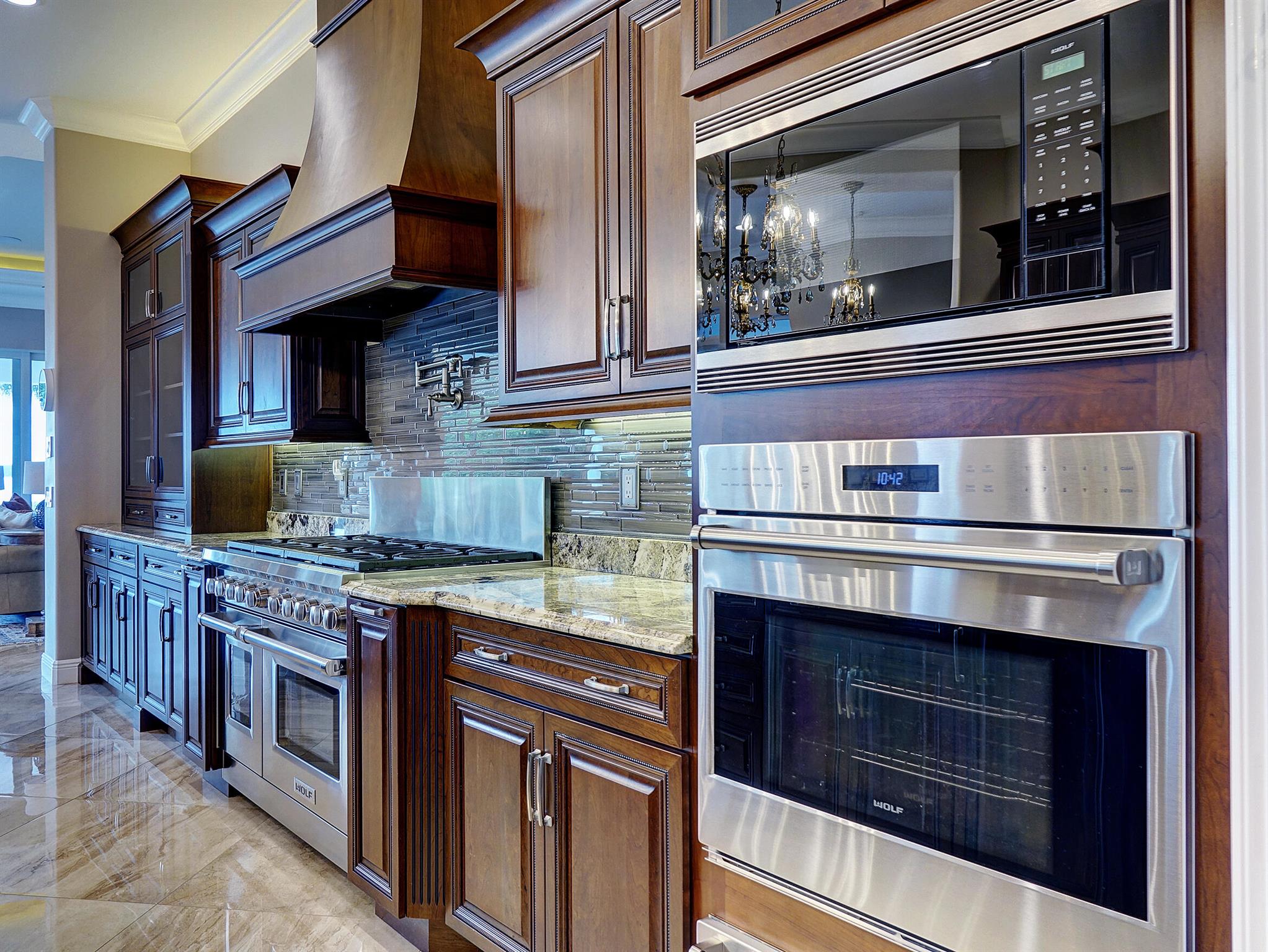 PLANTATIONS - Residential