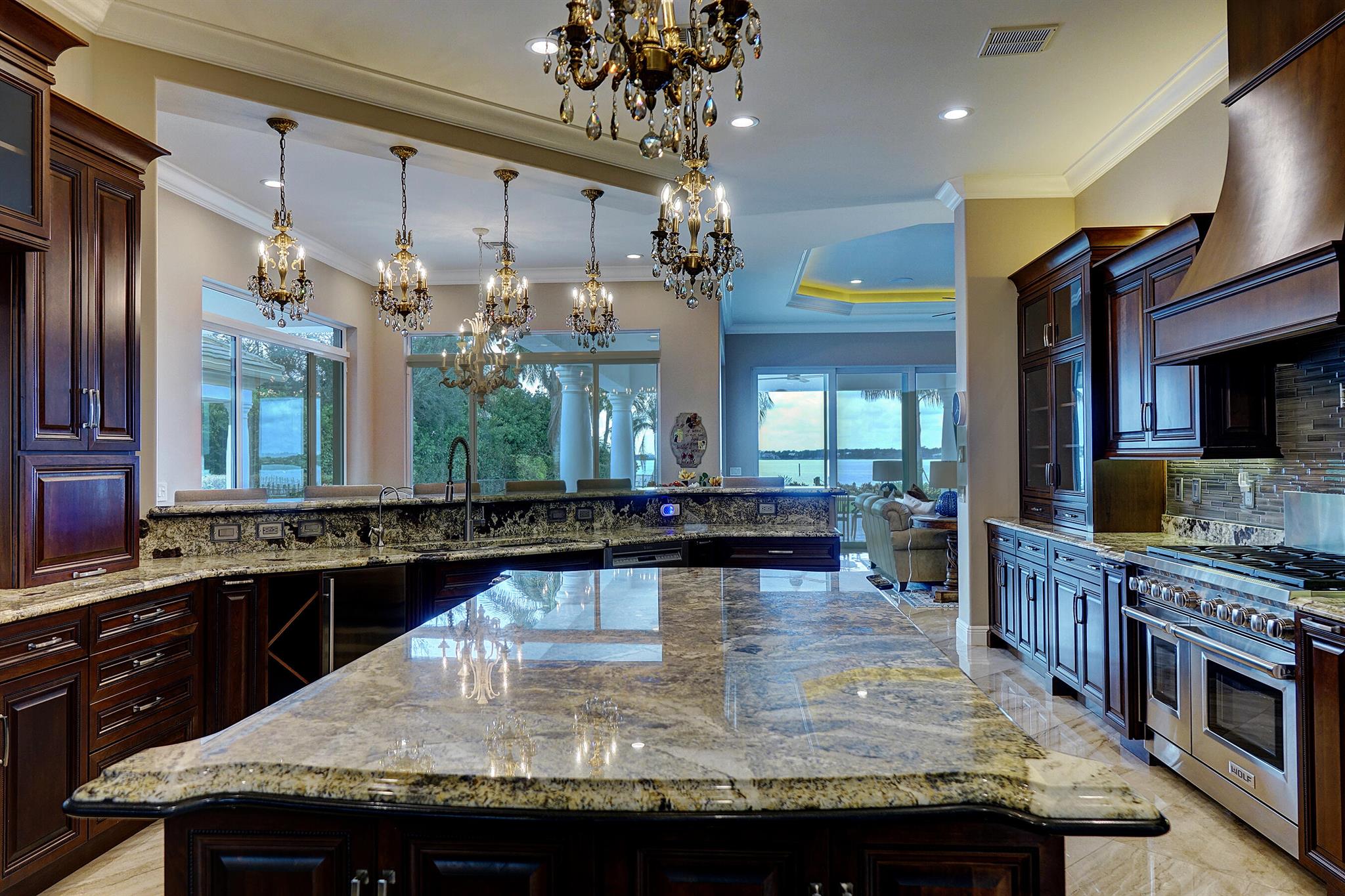 PLANTATIONS - Residential