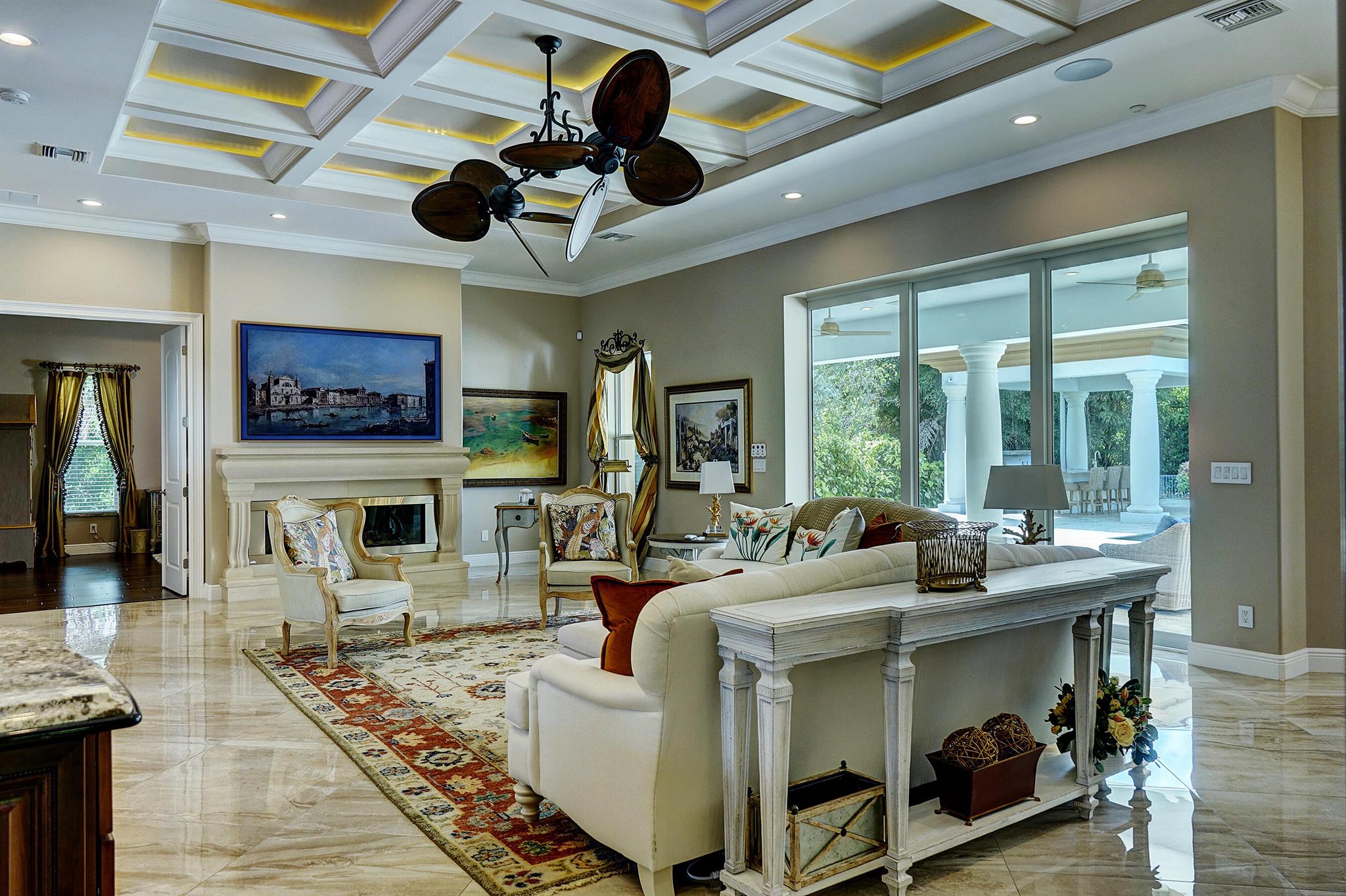 PLANTATIONS - Residential