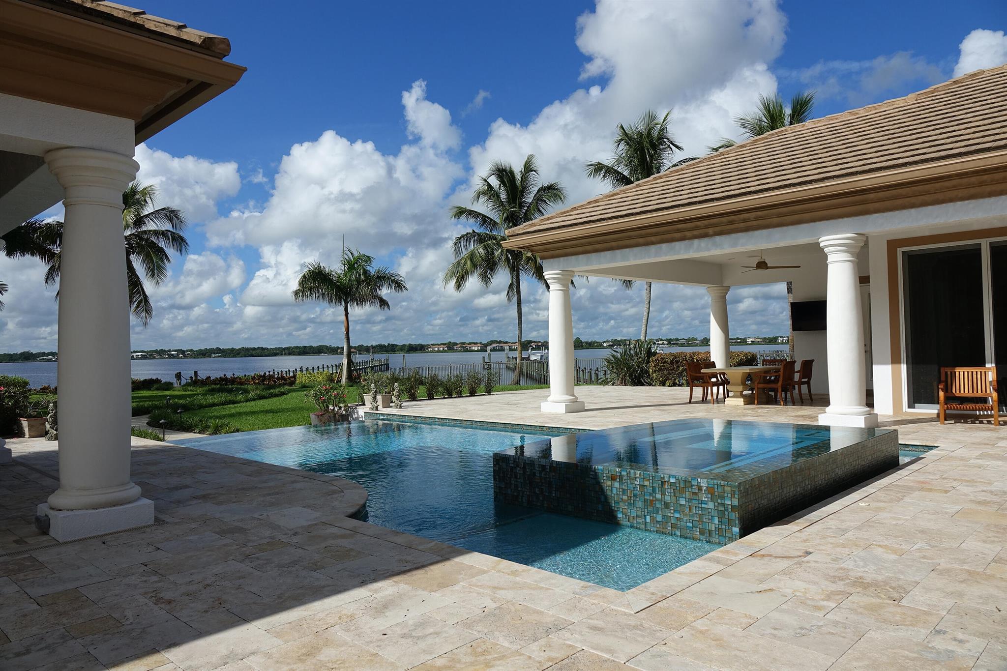 PLANTATIONS - Residential