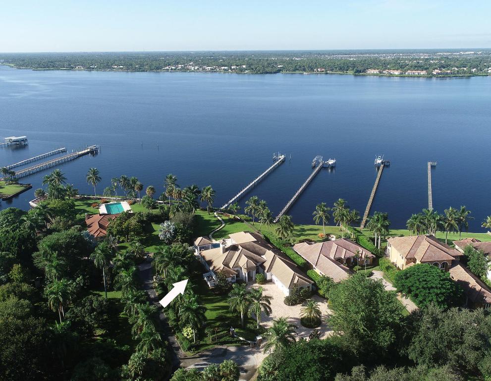 PLANTATIONS - Residential