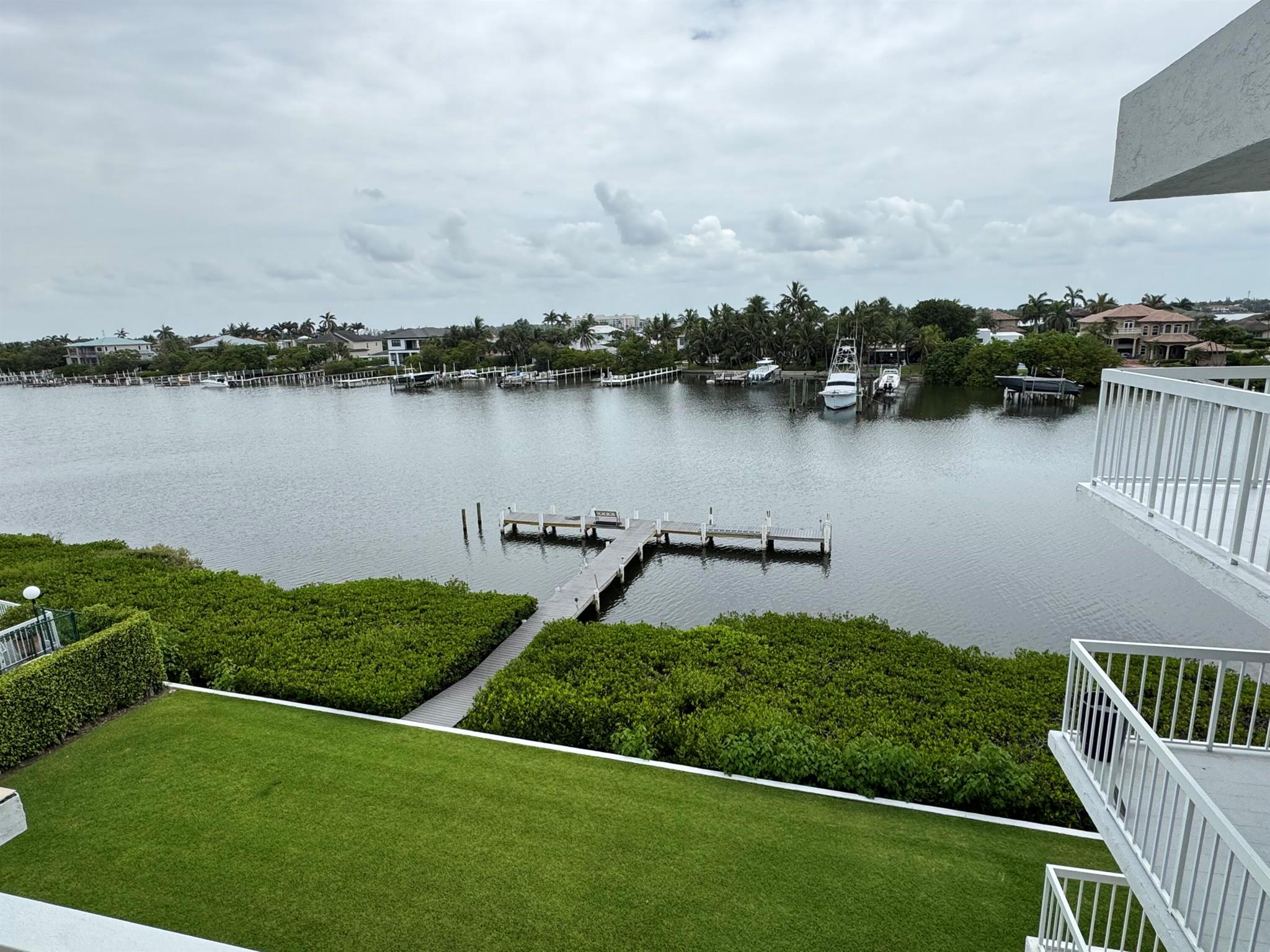 3501 S Ocean Boulevard 406