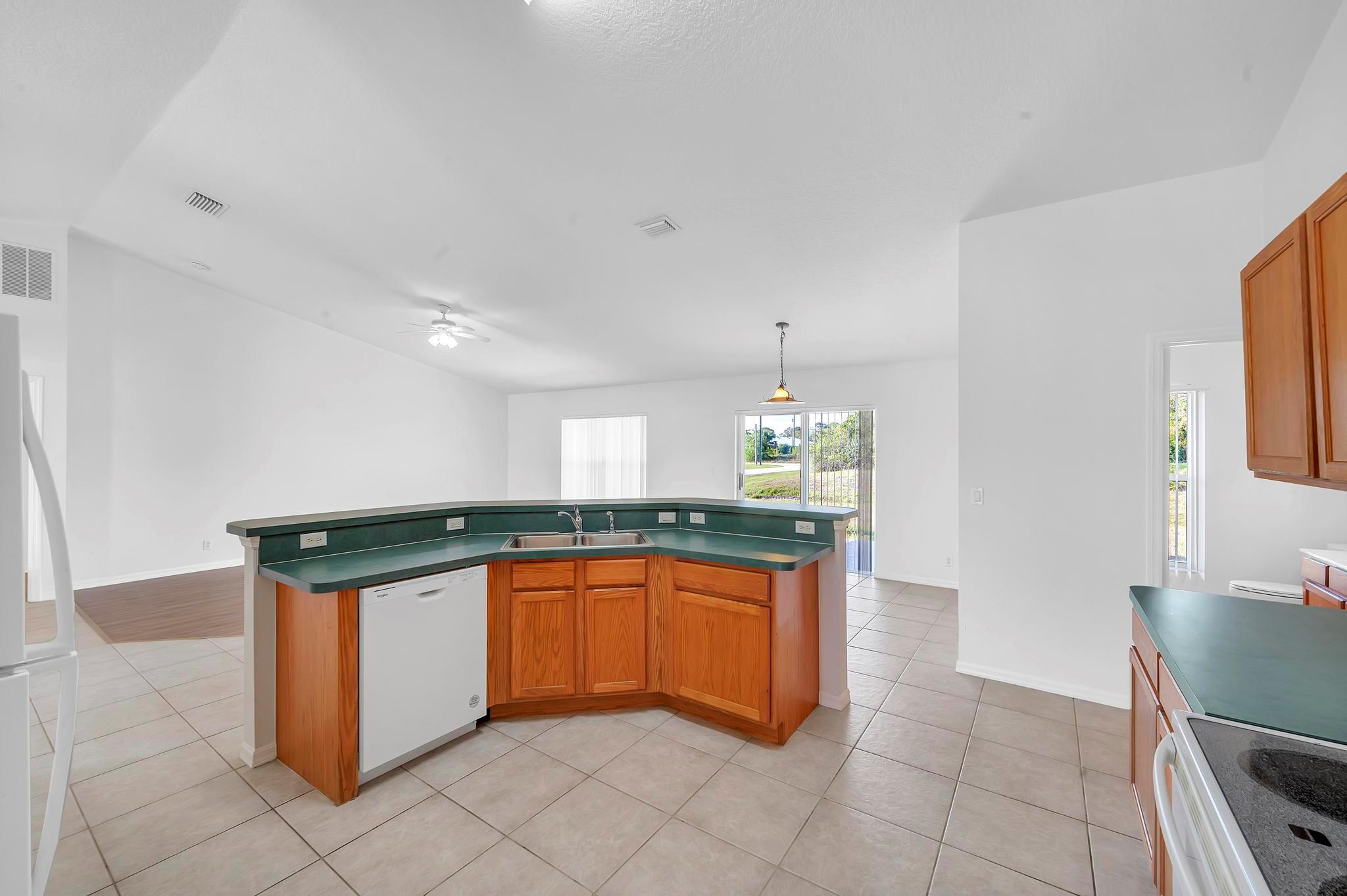 PORT ST LUCIE-SECTION 34 - Residential Lease