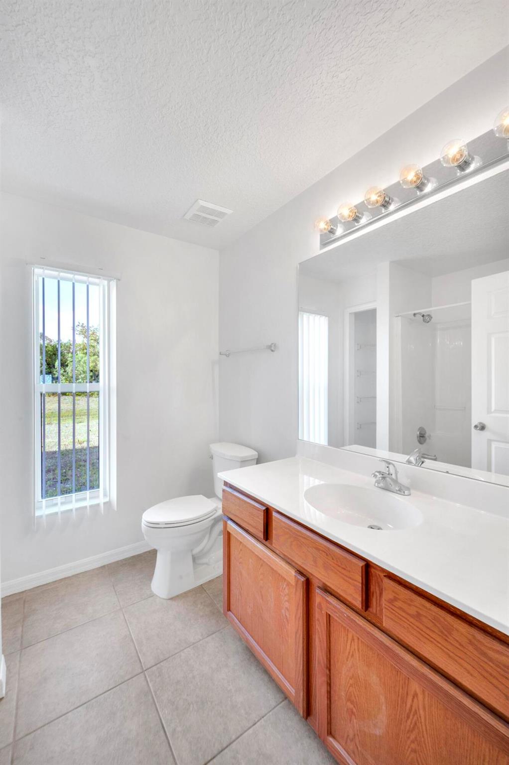 PORT ST LUCIE-SECTION 34 - Residential Lease