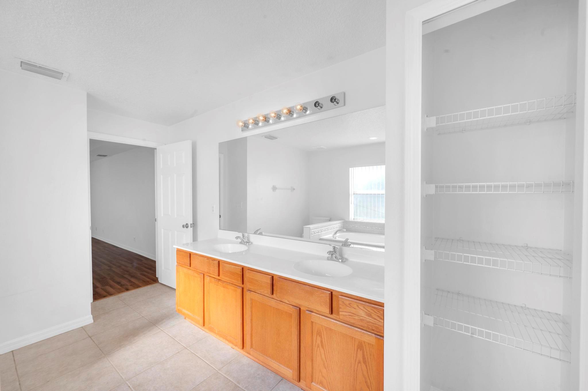 PORT ST LUCIE-SECTION 34 - Residential Lease