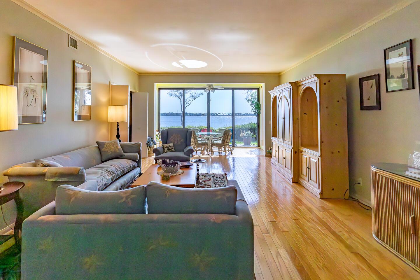 2562 NW Seagrass Drive 7
